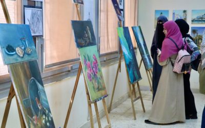 كلية العلوم الطبية الحيوية تنظم معرضها الفني الأول للرسم بمشاركة طلبة الجامعة