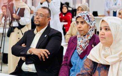 كلية العلوم الطبية الحيوية تنظّم محاضرة علمية حول أخطاء المختبر وسبل الحد منه